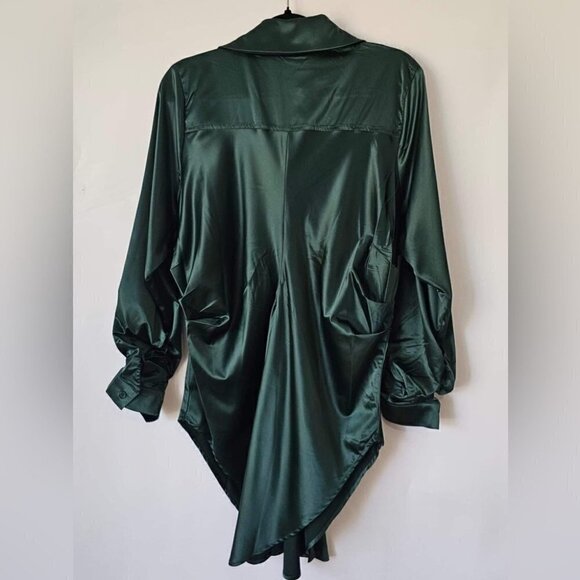 Fashion Nova, Women’s Run This Show Collared Satin Shirt -Hunter Green. Size:3X. - Picture 4 of 11